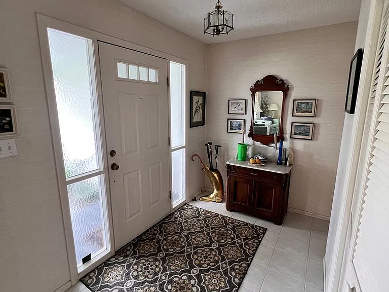 1530 San Marino Ct — Photo 3