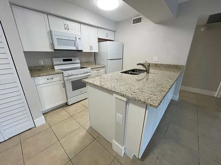5323 Summerlin Rd #2307 — Photo 5