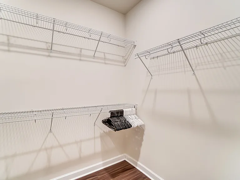 5609 Lavaux Ct — Photo 25