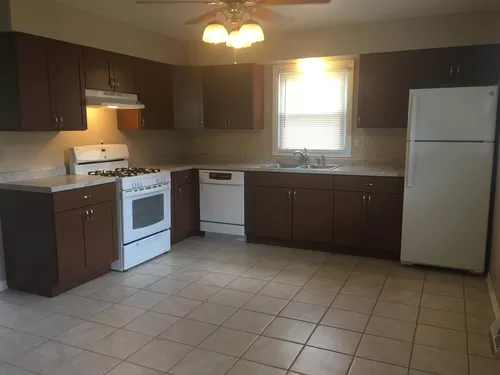 Very large kitchen
 newly remodeled - 23 Maxwell St #A