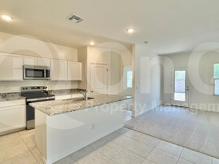 4426 N 100th Dr — Photo 5