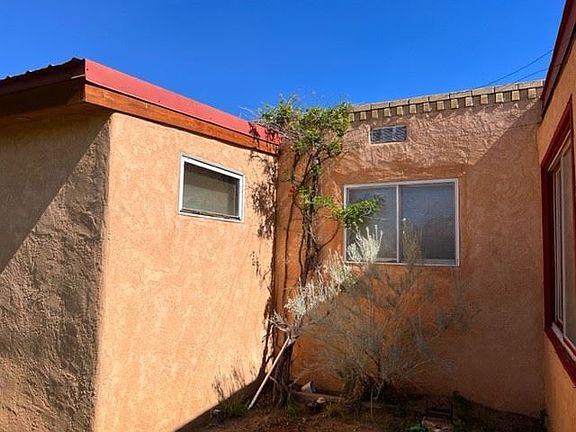 3rd image of 2937 Calle Princesa Juana