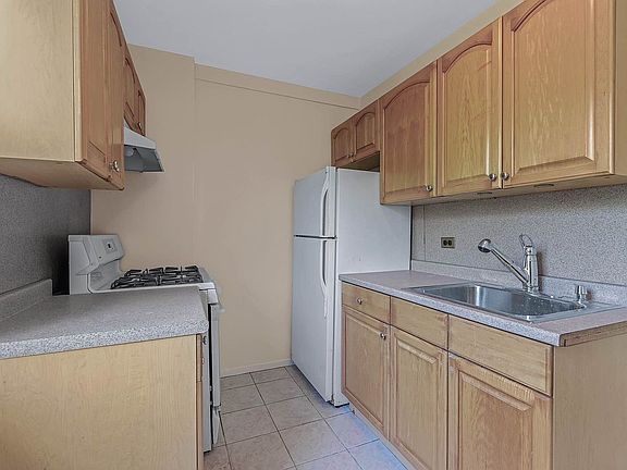 5th image of 5500 Fieldston Rd APT 4II