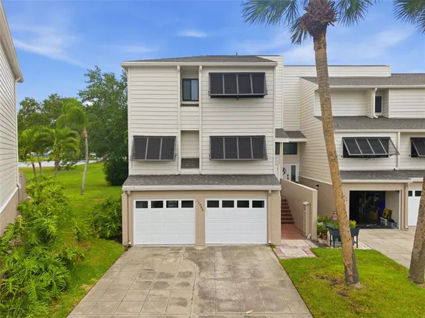 13988 Lake Point Dr, Clearwater, FL 33762