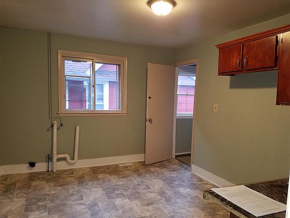 4th image of 399 Baynes St Unit 1