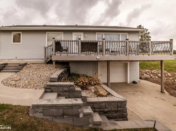 2233 Hart Ave, State Center, IA 50247