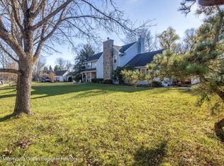 69 Regent Dr, Shrewsbury, NJ 07702