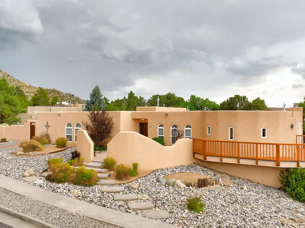 633 Parkside Dr NE, Albuquerque, NM 87123