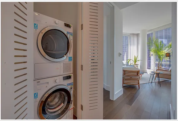 Rented by BLDG | media 19