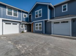 Beautiful Large Townhome Centrally Located in Lynden, Lynden, WA 98264
