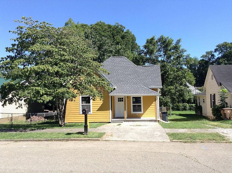 1st image of 412 E Quincy Ave