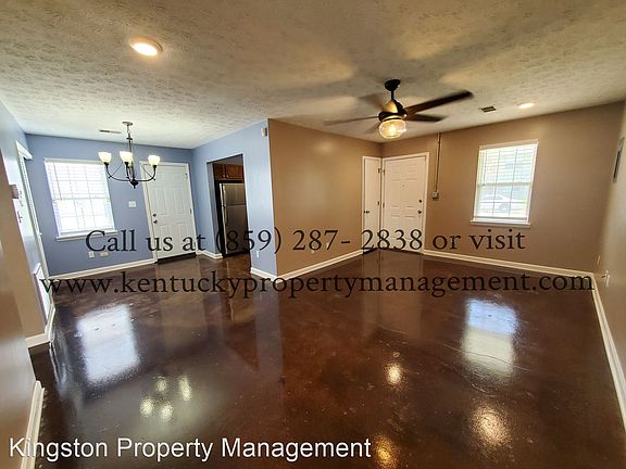 3rd image of 815 Charles Ave