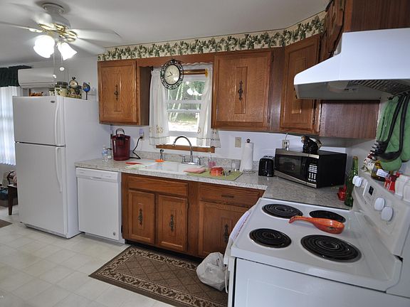 5th image of 89 Blairwood Ln