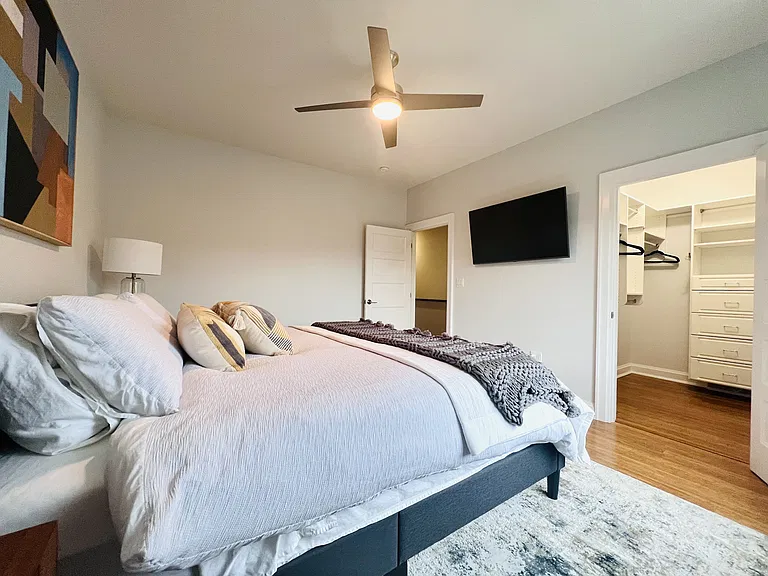 130 Home St — Photo 18