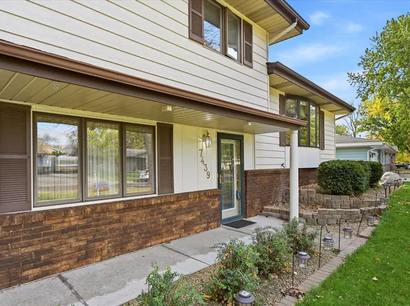 7439 Concerto Curv NE, Fridley, MN 55432
