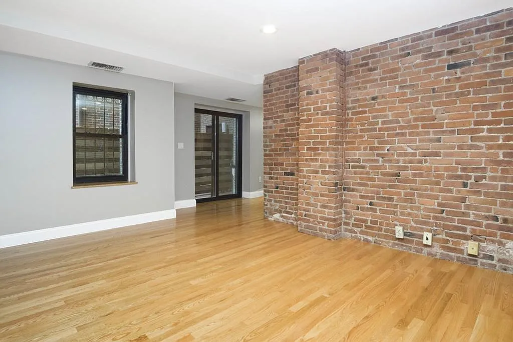 2 bed, 9999 sqft, $3,900 — Photo 4