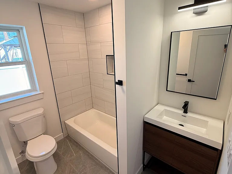 820 W Elizabeth Ave #C — Photo 8
