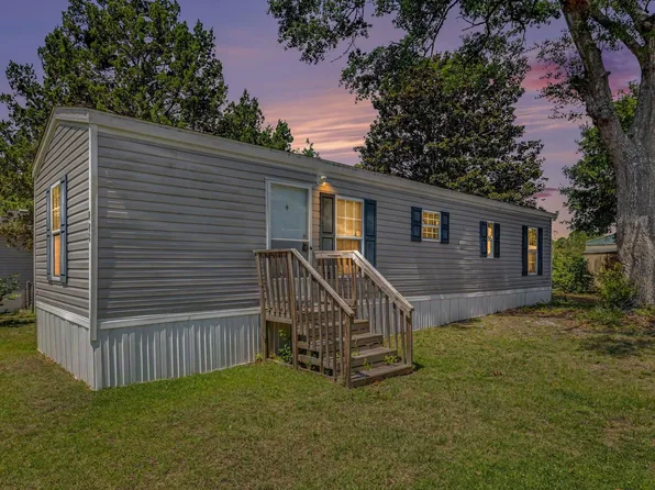128 Crooked Island Circle, Murrells Inlet, SC 29576