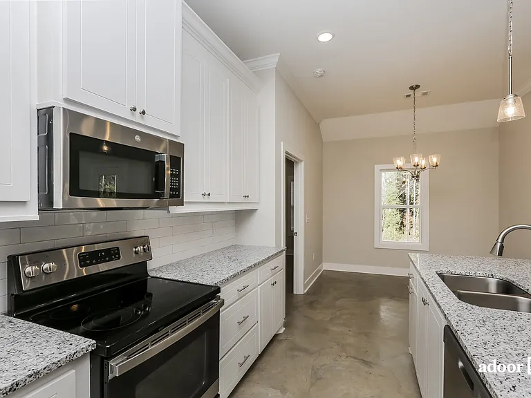 136 Shelby Mae Cir — Photo 3