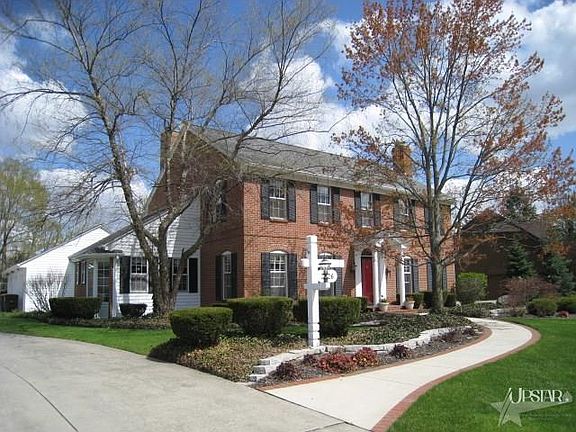 2nd image of 2726 Knightsbridge Pl