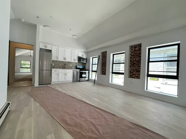 942 51st Street image 1 of 13