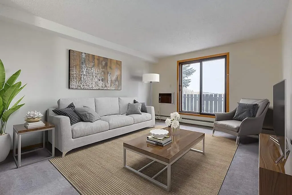 Southwood Place — Photo 2