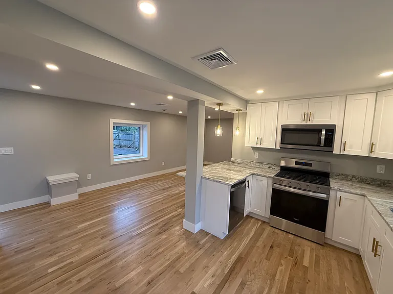46 High St — Photo 1