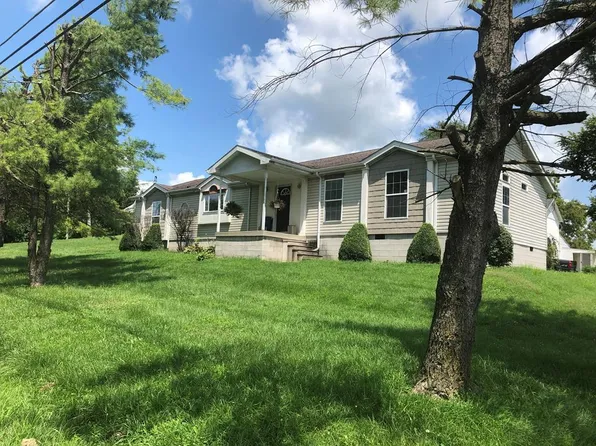 423 E Water St, Flemingsburg, KY 41041