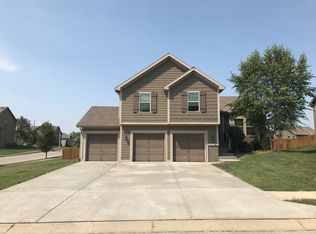 9100 N Brooklyn Ave, Kansas City, MO 64155