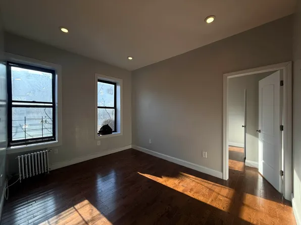 536 West 158th Street image 4 of 10