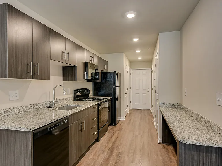 Woodberry Apartments — Photo 26