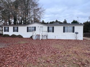 1501 Hood Swamp Rd, La Grange, NC 28551