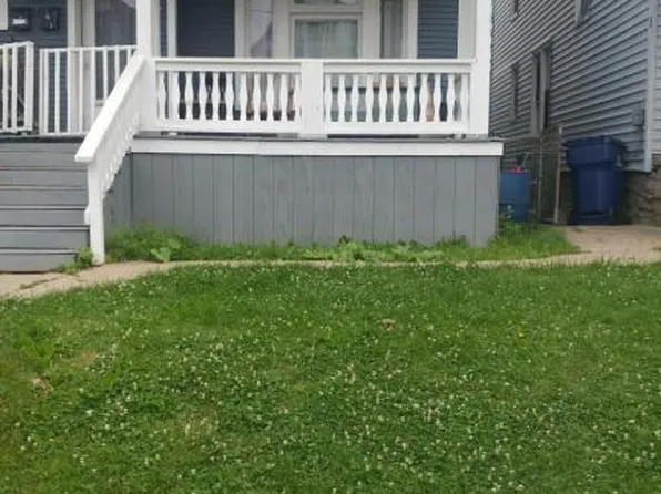 44 Parkview Ave, Lackawanna, NY 14210