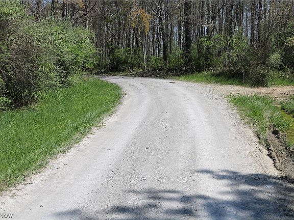 3rd image of Glenlong Road Trl #55