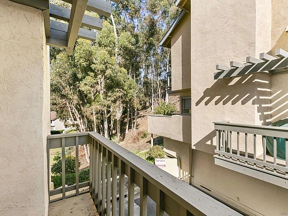 3rd image of 7053 Park Mesa Way Unit 142