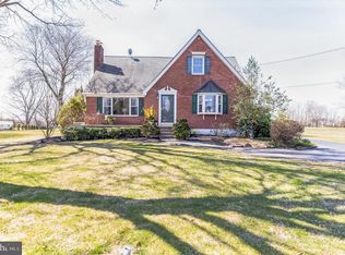 2644 Windy Bush Rd, Newtown, PA 18940