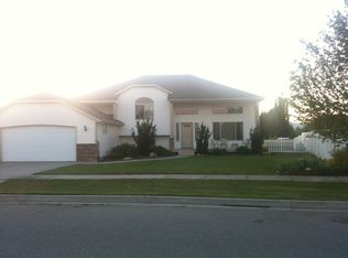 8965 N Torrey Ln, Hayden Lake, ID 83835