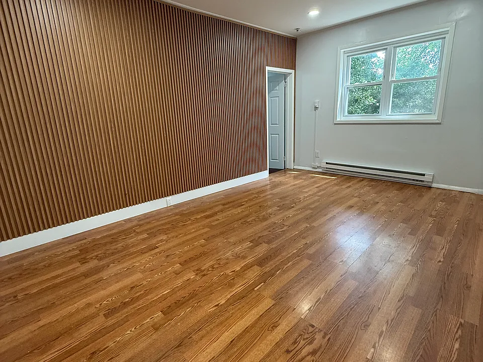 2 Cedar Hill Ave #2