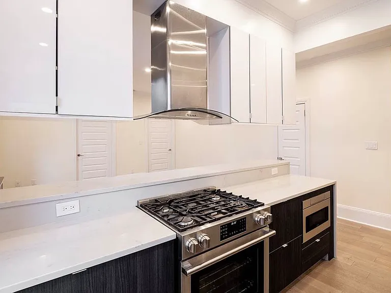 957 Park Ave #3E — Photo 8