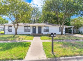 122 Ramsey St, Cleburne, TX 76031