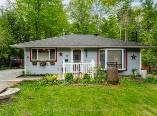 9 Harras Ave, Tiny, ON L0L 2J0