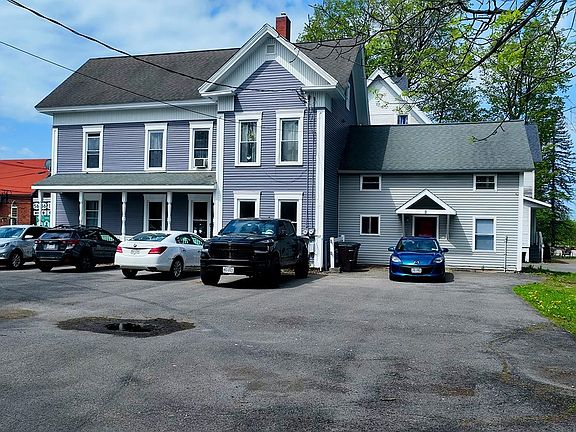 2nd image of 32 Elm St