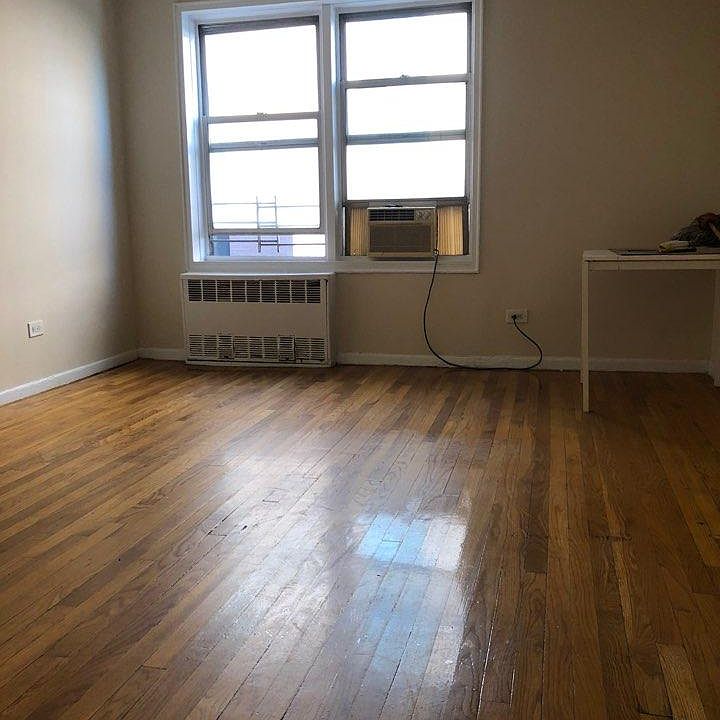 1st image of 3625 Parsons Blvd APT 4H