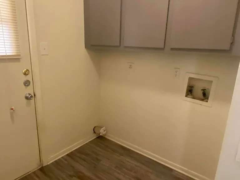717 San Saba Dr — Photo 11