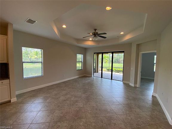 4th image of 10075 Montevina Dr