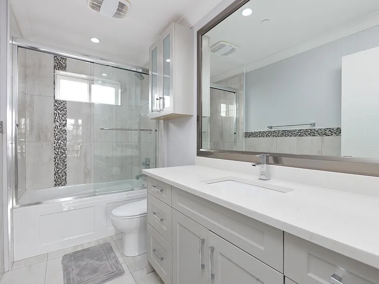 3128 E 45th Ave #UPPER — Photo 12