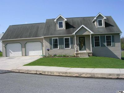 200 W York St, Dillsburg, PA, 17019