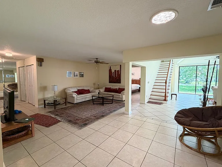 2570 Shadybranch Dr — Photo 6