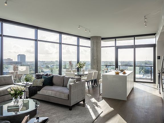 5th image of 2850 Fannin St #406