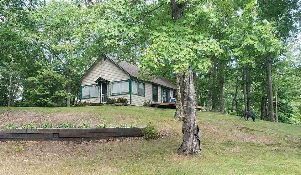 1st image of 10605 Cedar Crest Dr